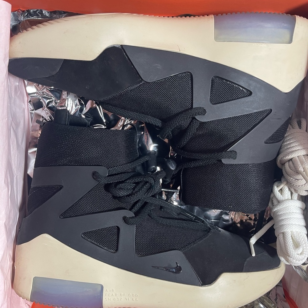 100% authentic Fear of god 1st high cream sole